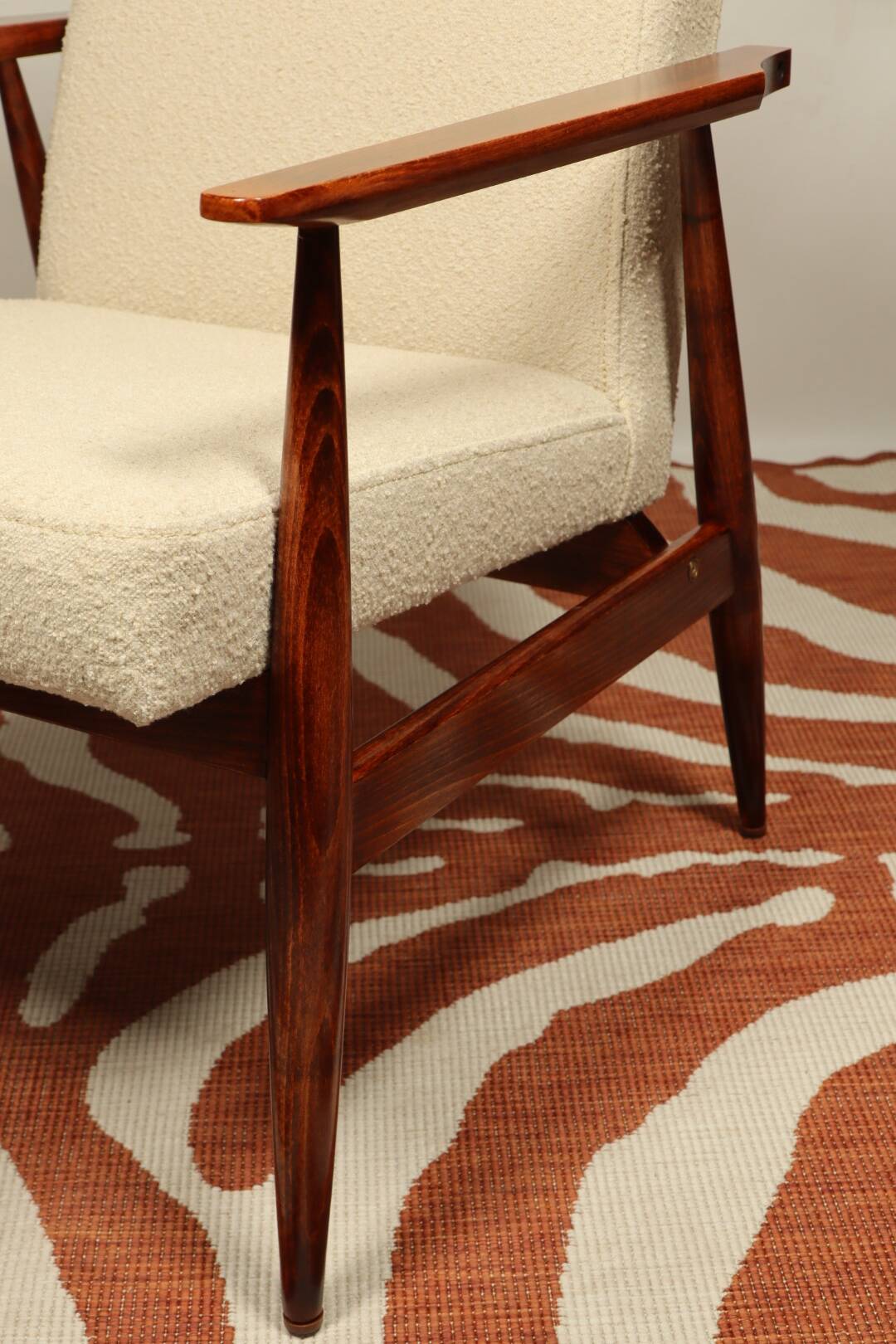 Scandinavian style set lounge chair and ottoman footrest in boucle fabric natural dark wood Mid Cent