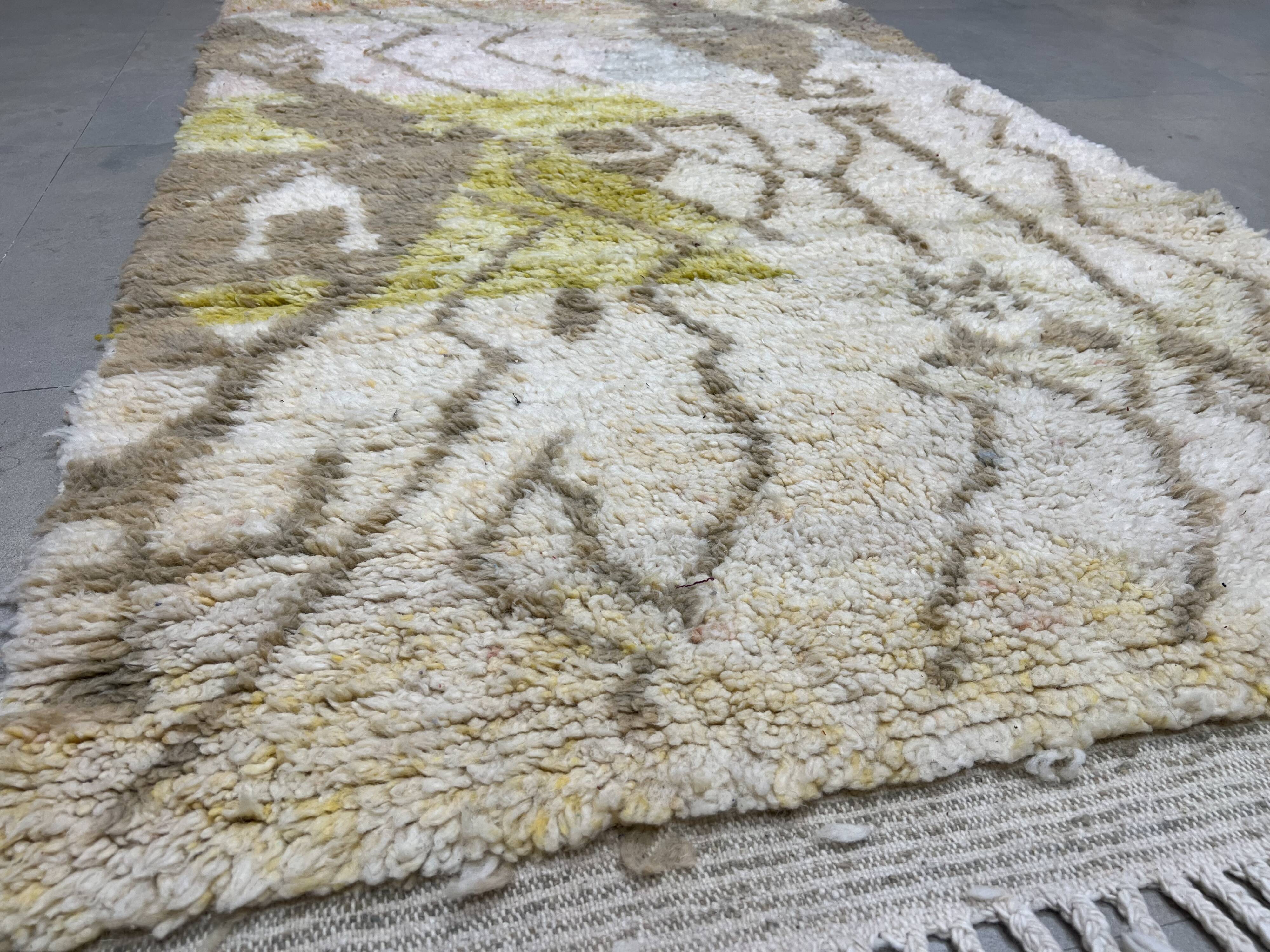 Berber art corridor carpet