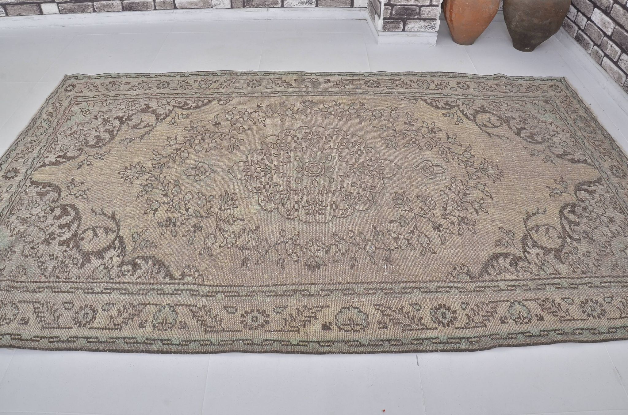 Tapis de vie domestique turc ancien sku1816
