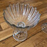 2 crystal cups