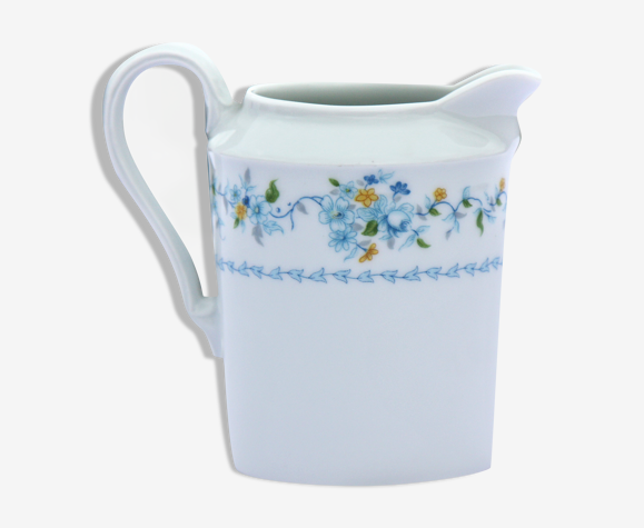 Crémier en porcelaine de Limoges Tharaud modèle Sylvia