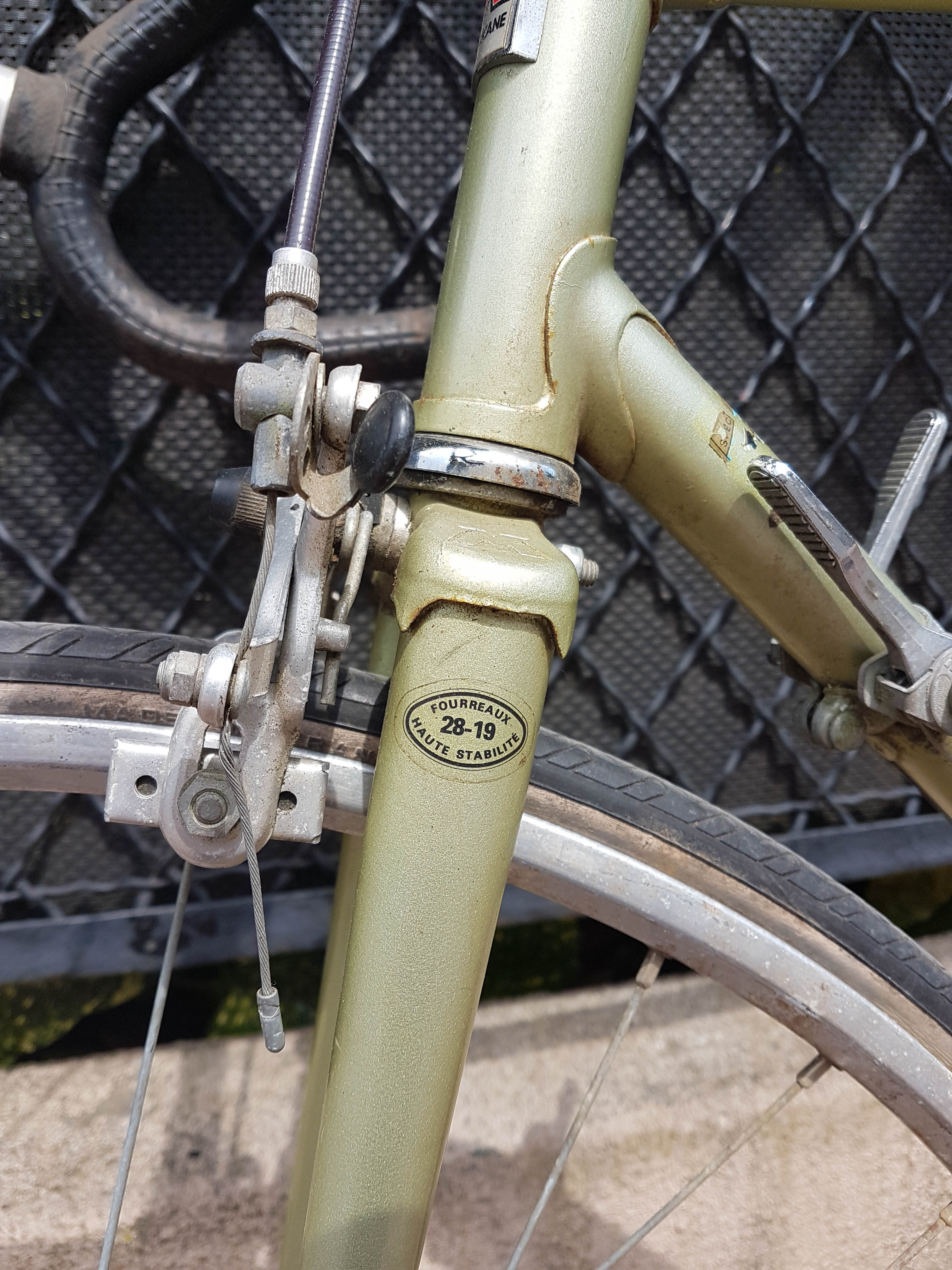 Vélo de course vintage Motobecane vert