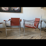 2 fauteuils LC1  design Le Corbusier pour Cassina