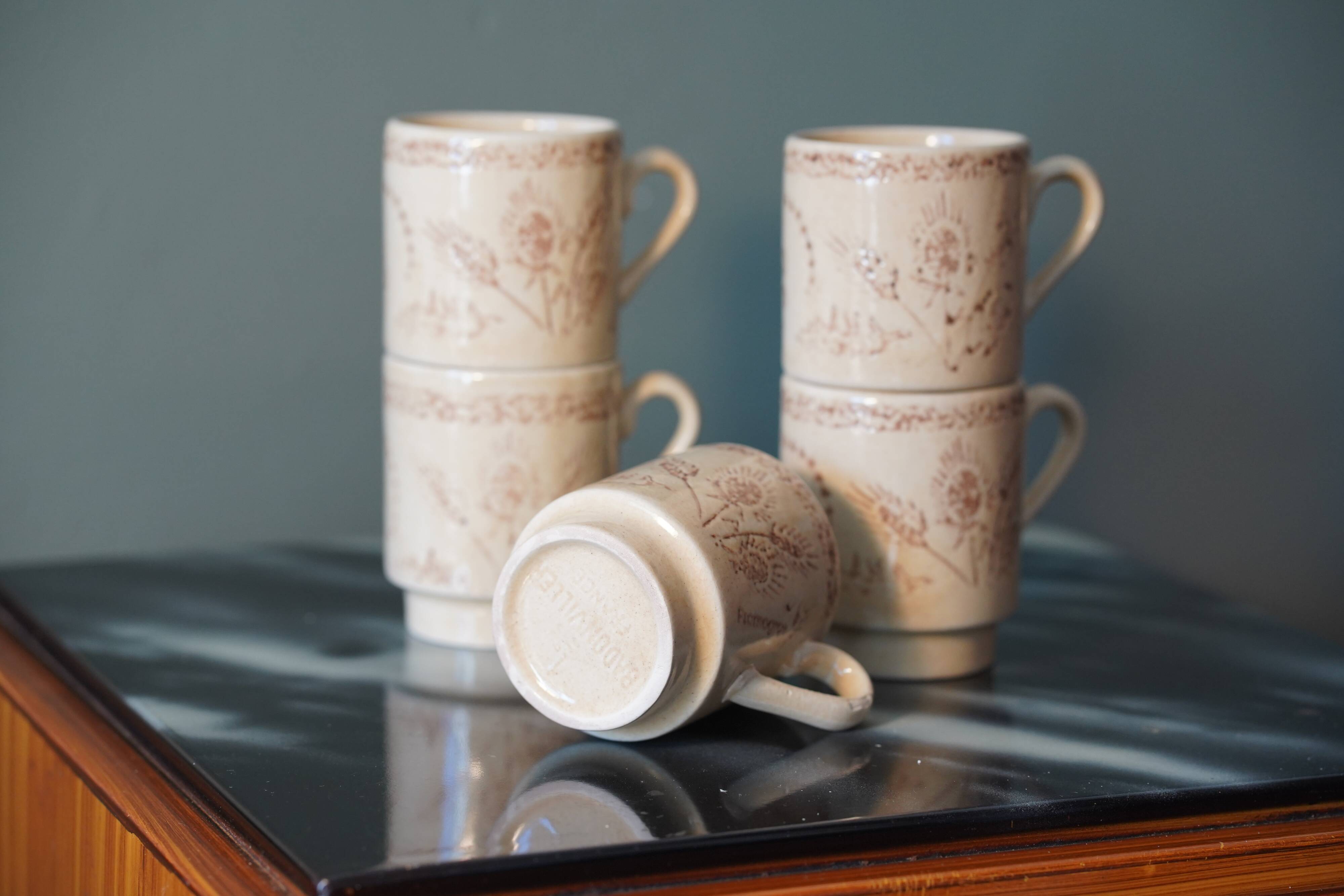 Ceramic cups