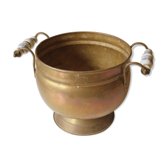 Large brass planter with porcelain handles, Boho-style, vintage from the 1960s