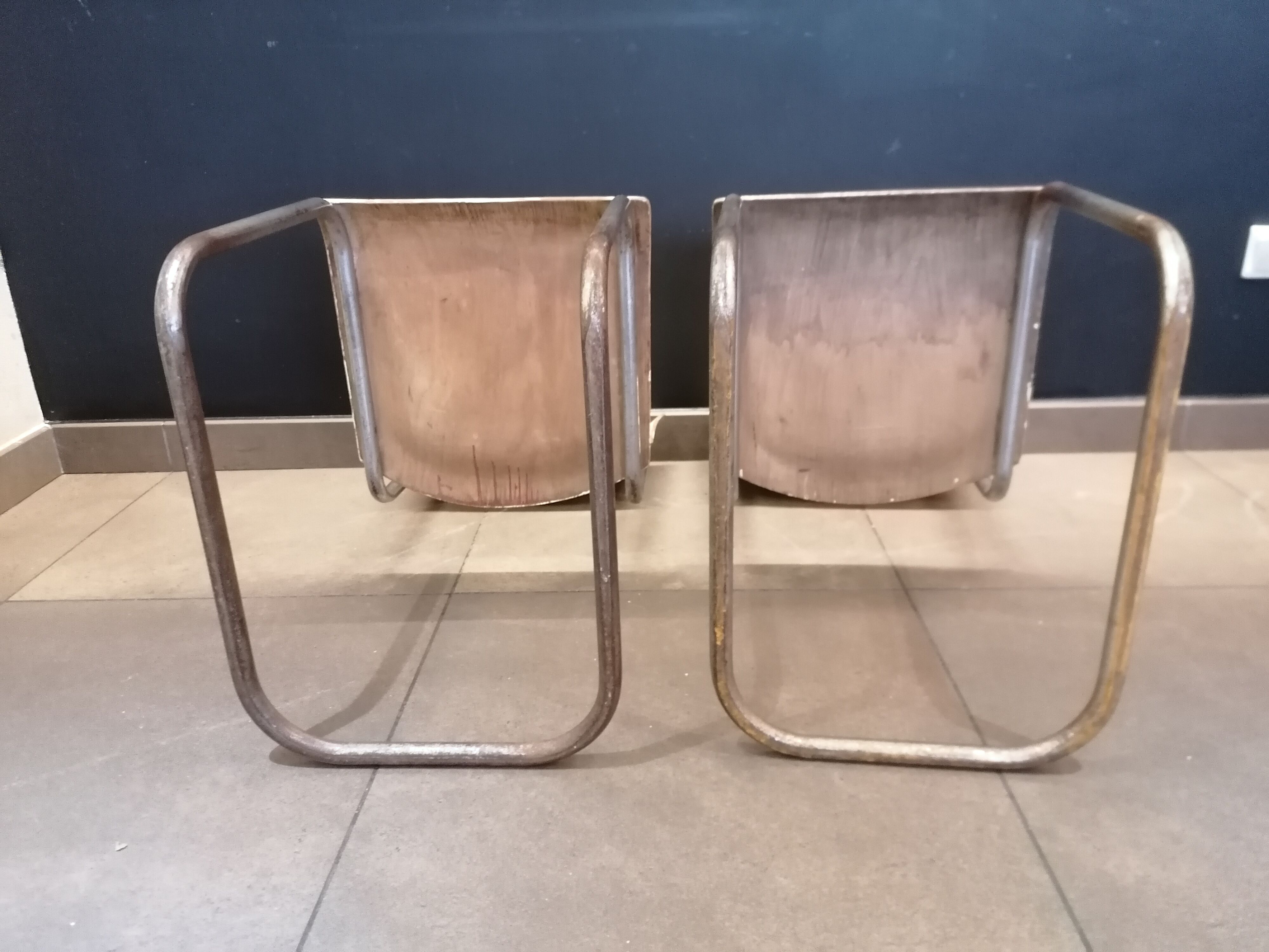 Paire de chaises en porte à faux Mart Stam, Tchécoslovaquie, années 60