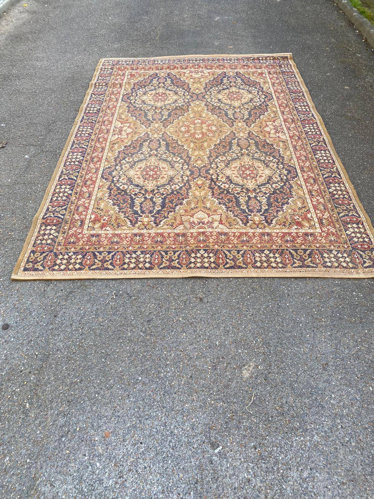 Burgundy floral wool oriental rug 200x300