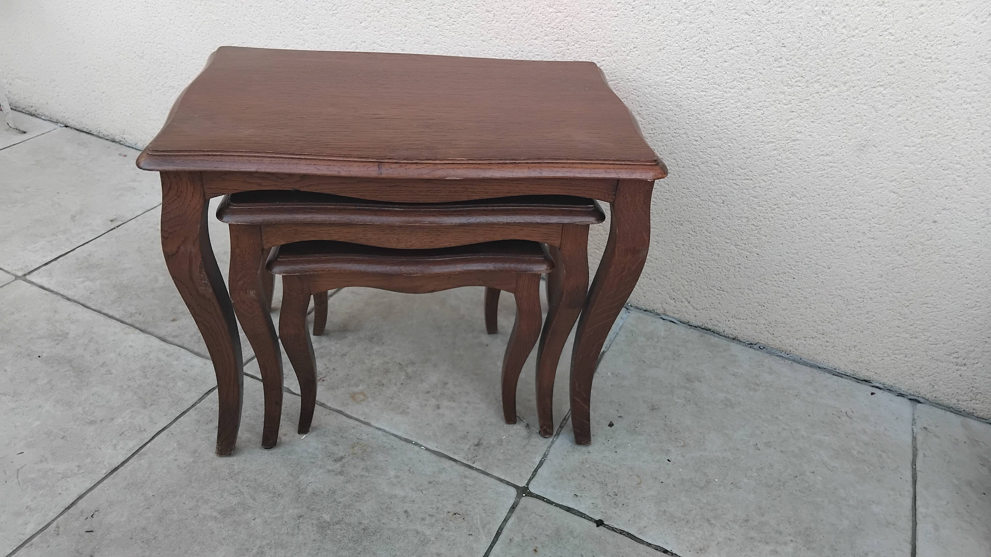 Vintage wooden nesting table