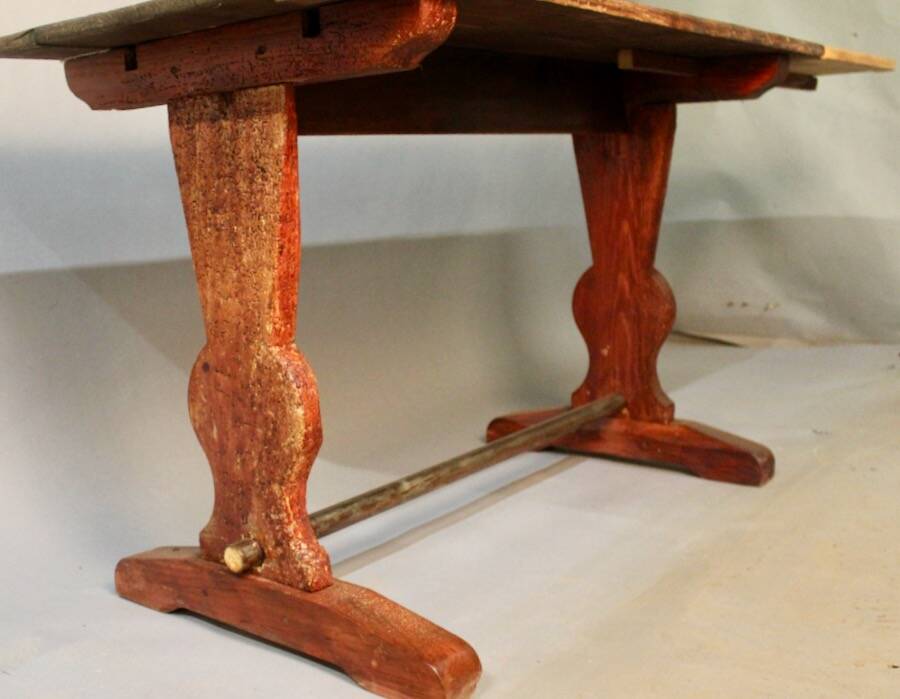 Table de bistrot avec une rallonge amovible