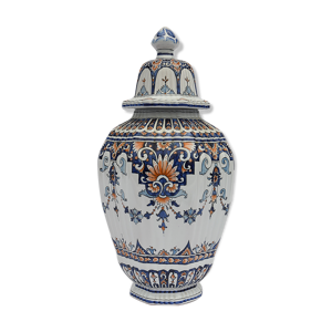 pot couvert en faience