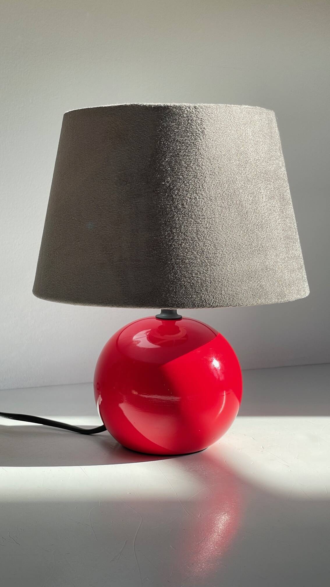 Red ceramic lamp from the 80s/90s