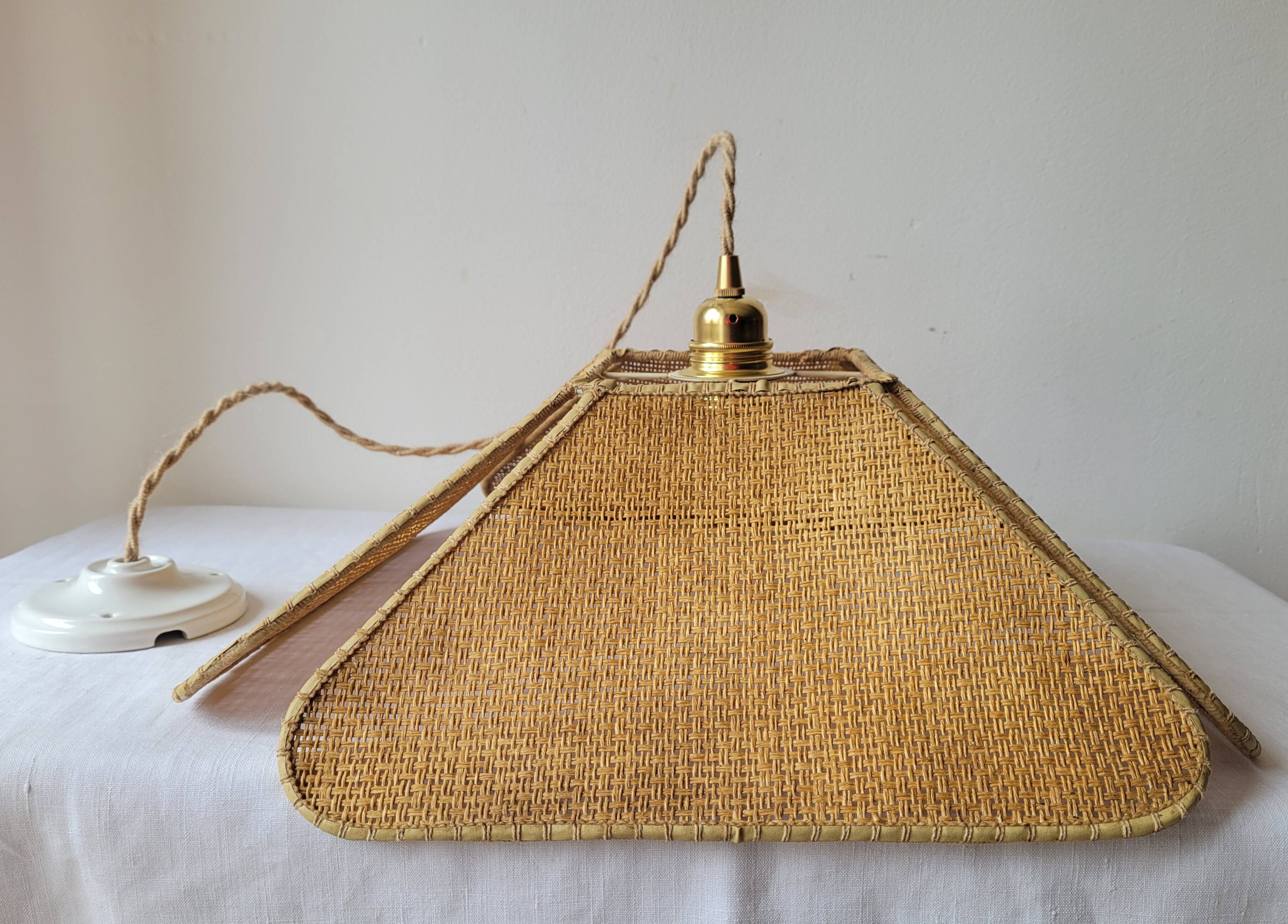 Rabane and leather suspension