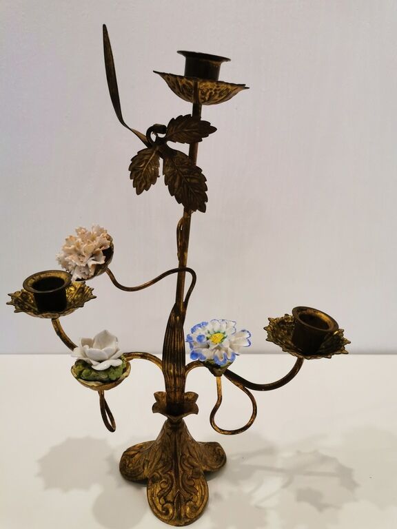 Paire de candelabres d'église fleurs céramique