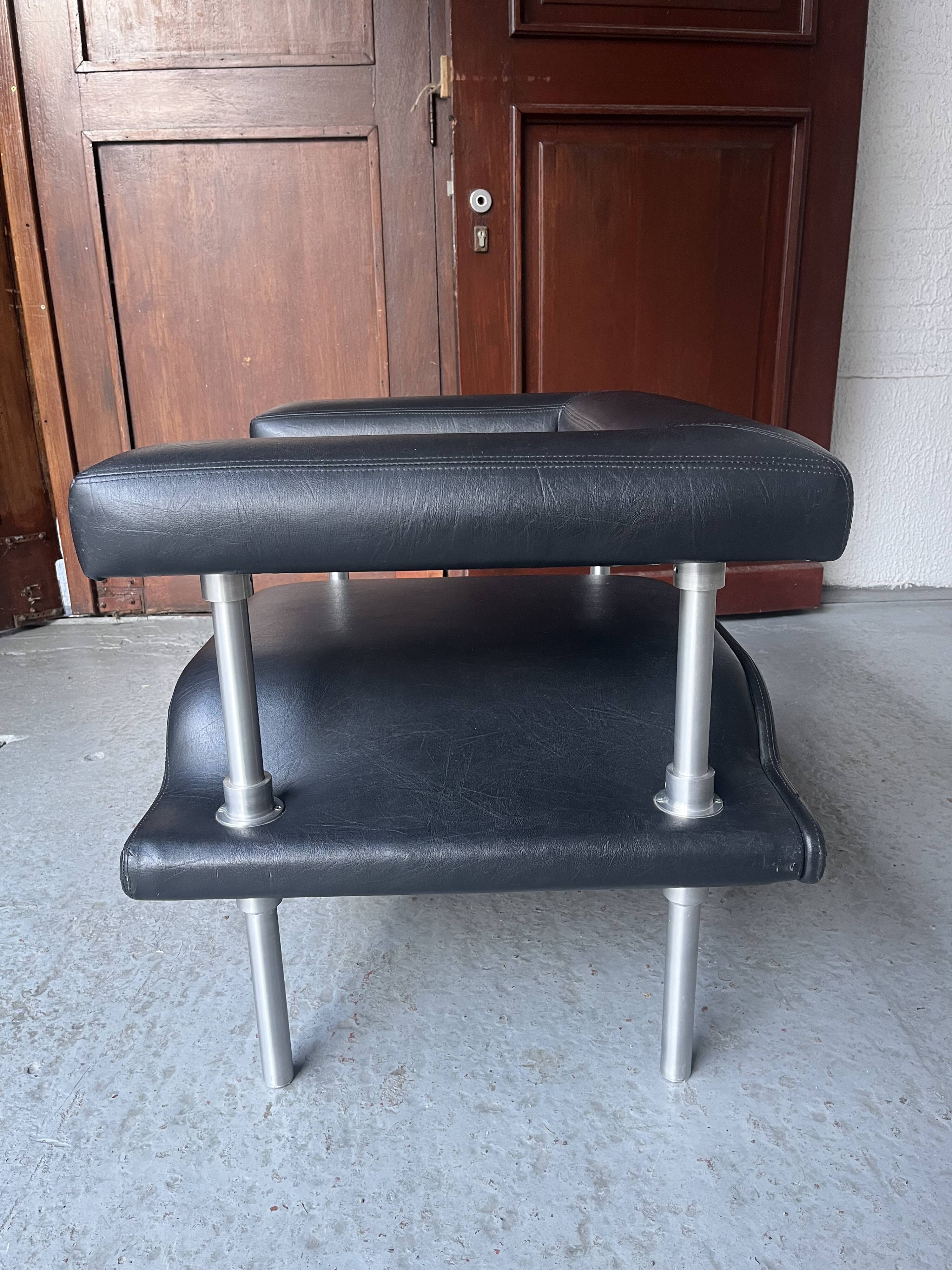 ‘Magazine’ easy chair and 2-seater by Michael Young