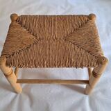 Set of 2 wood and straw stools