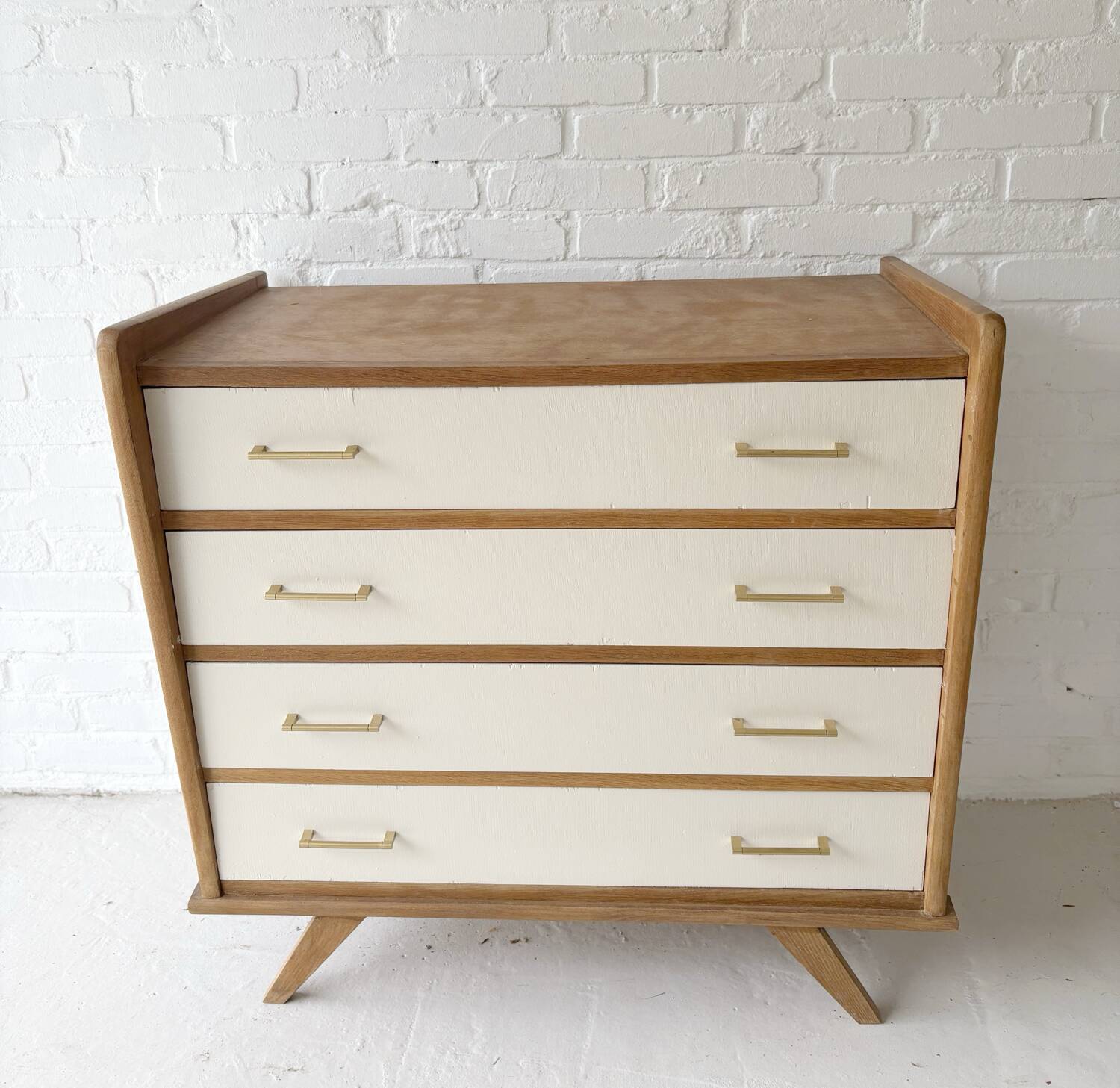 Vintage chest of drawers