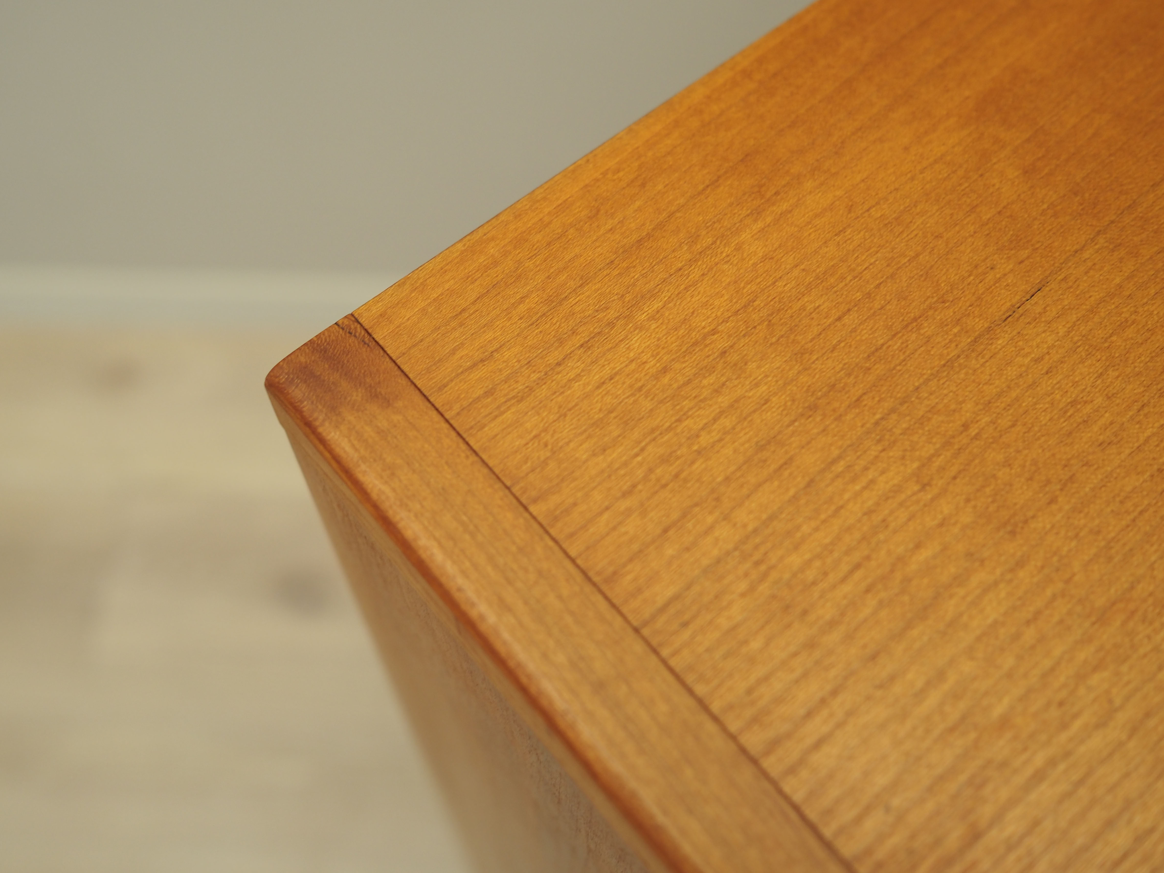 Vitrine en acajou, design danois, années 1970, Danemark