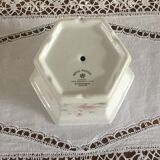 Vintage Pot Cover in English Ceramic