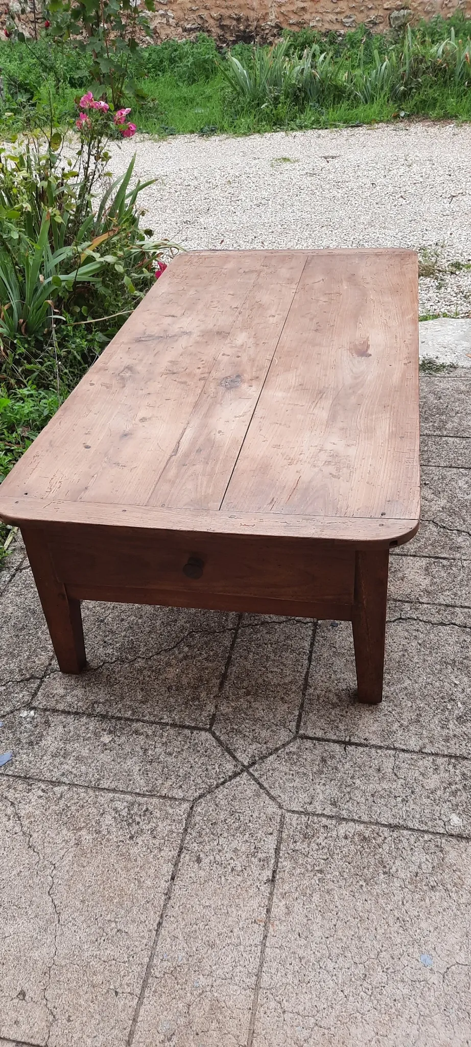 Low farmhouse table