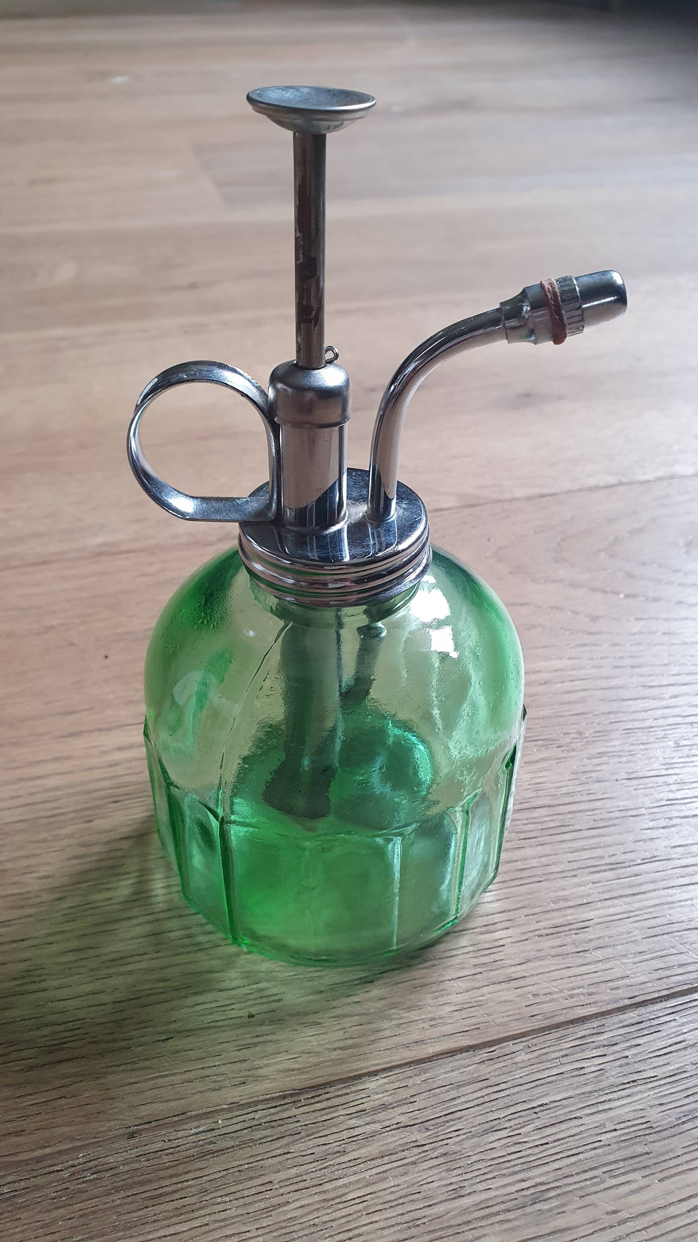 Vintage glass siphon or vaporizer