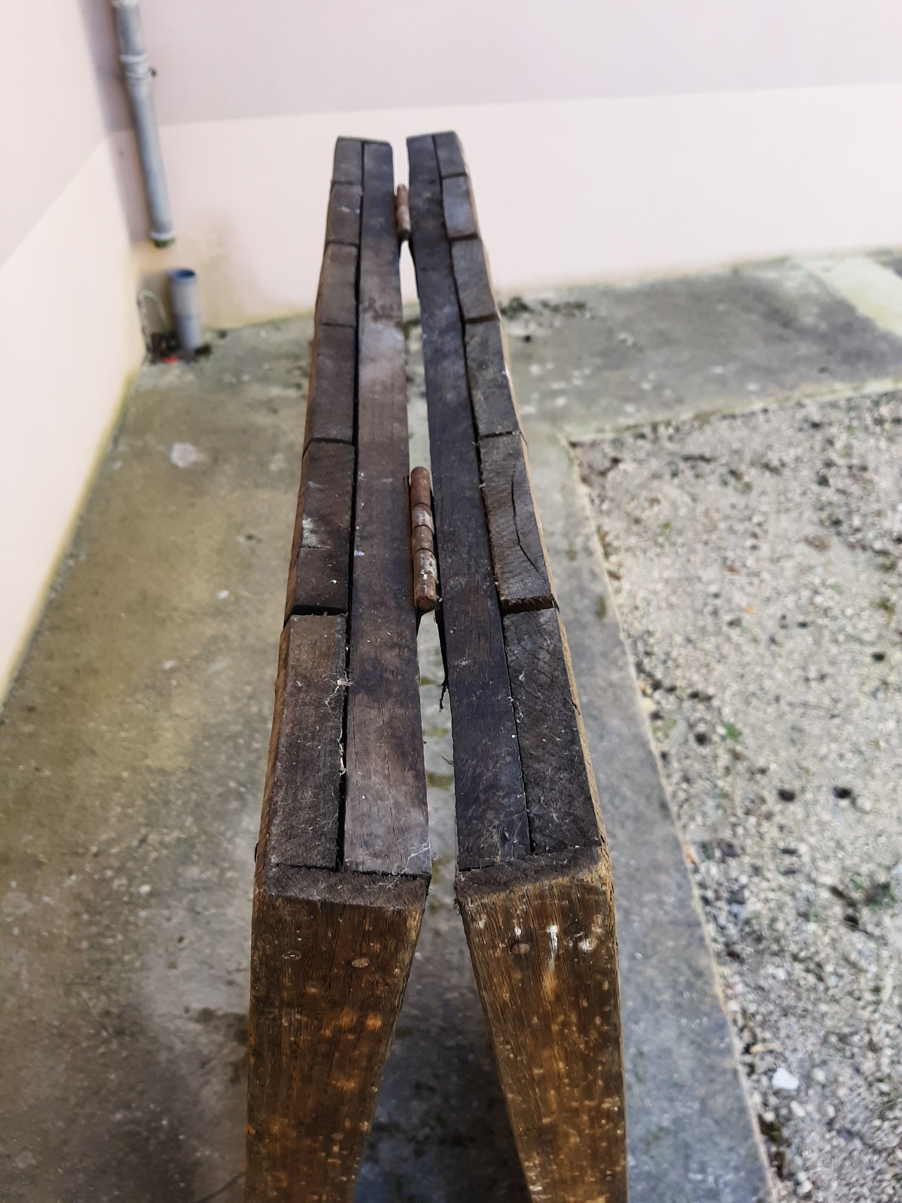 Bottled holder for champagne bottles 1900