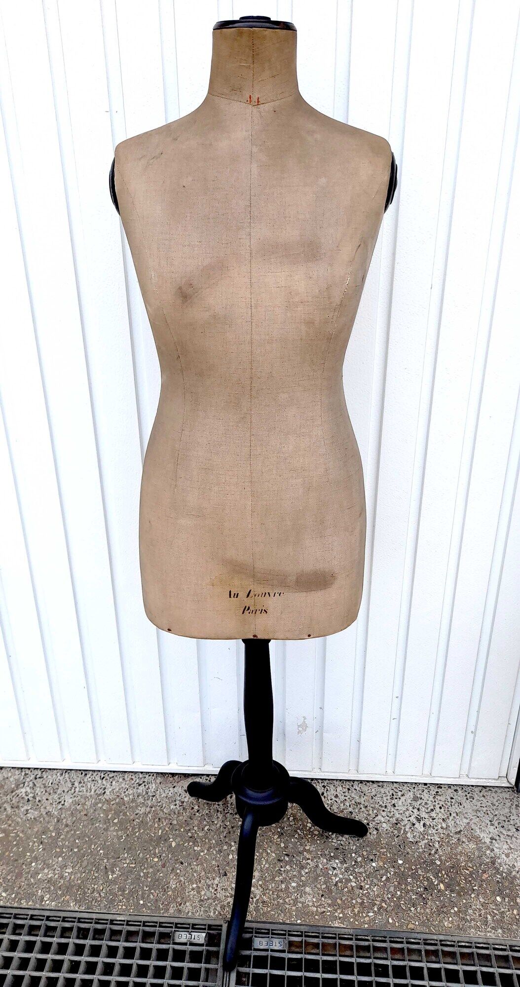 Old couture mannequin "au louvre" bust in fabrics and wood 1900 size 44