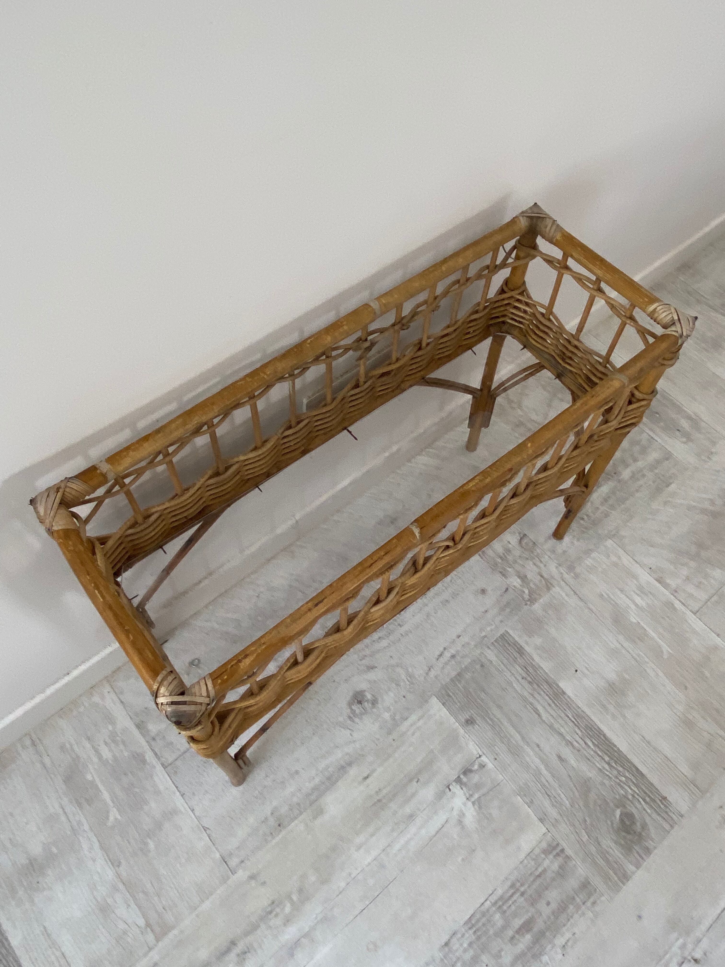 Rattan planter