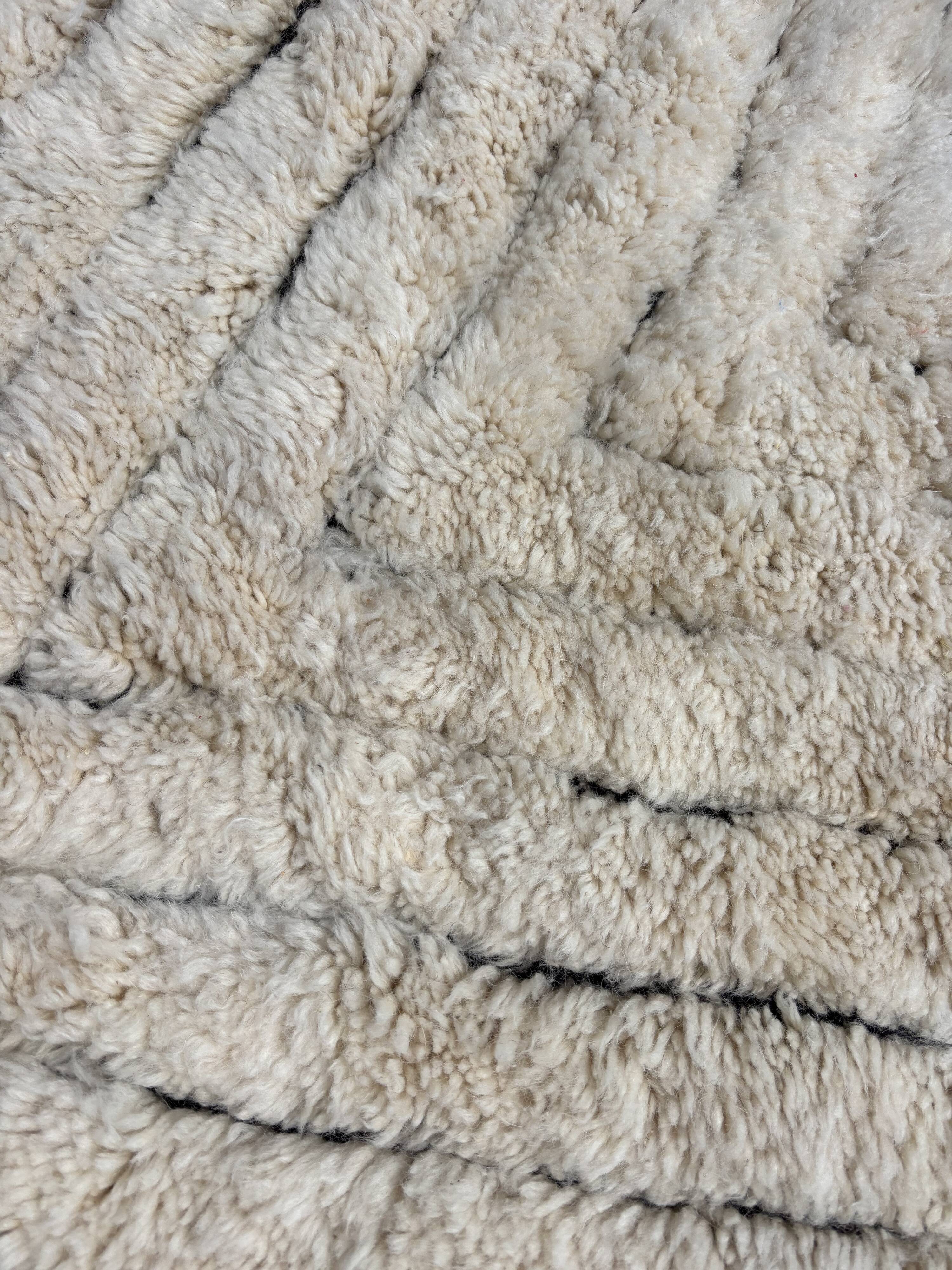 Snow - Moroccan wool Mrirt rug
