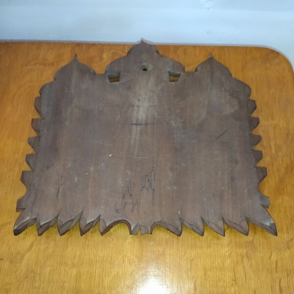 Range courrier bois sculpté forêt noire