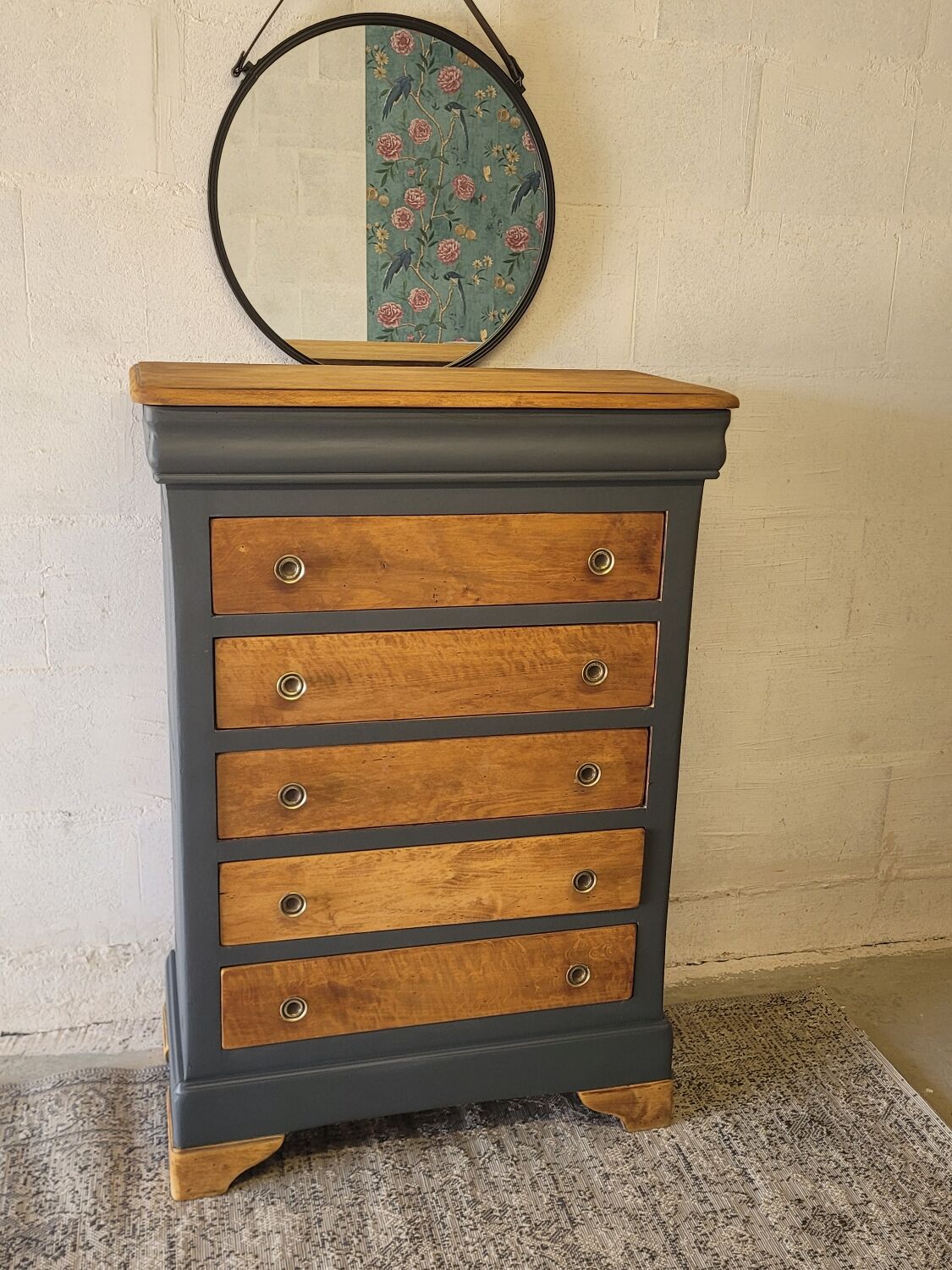 Cherry chest of drawers
