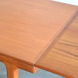 Table par Johannes Andersen à rallonges « papillon »