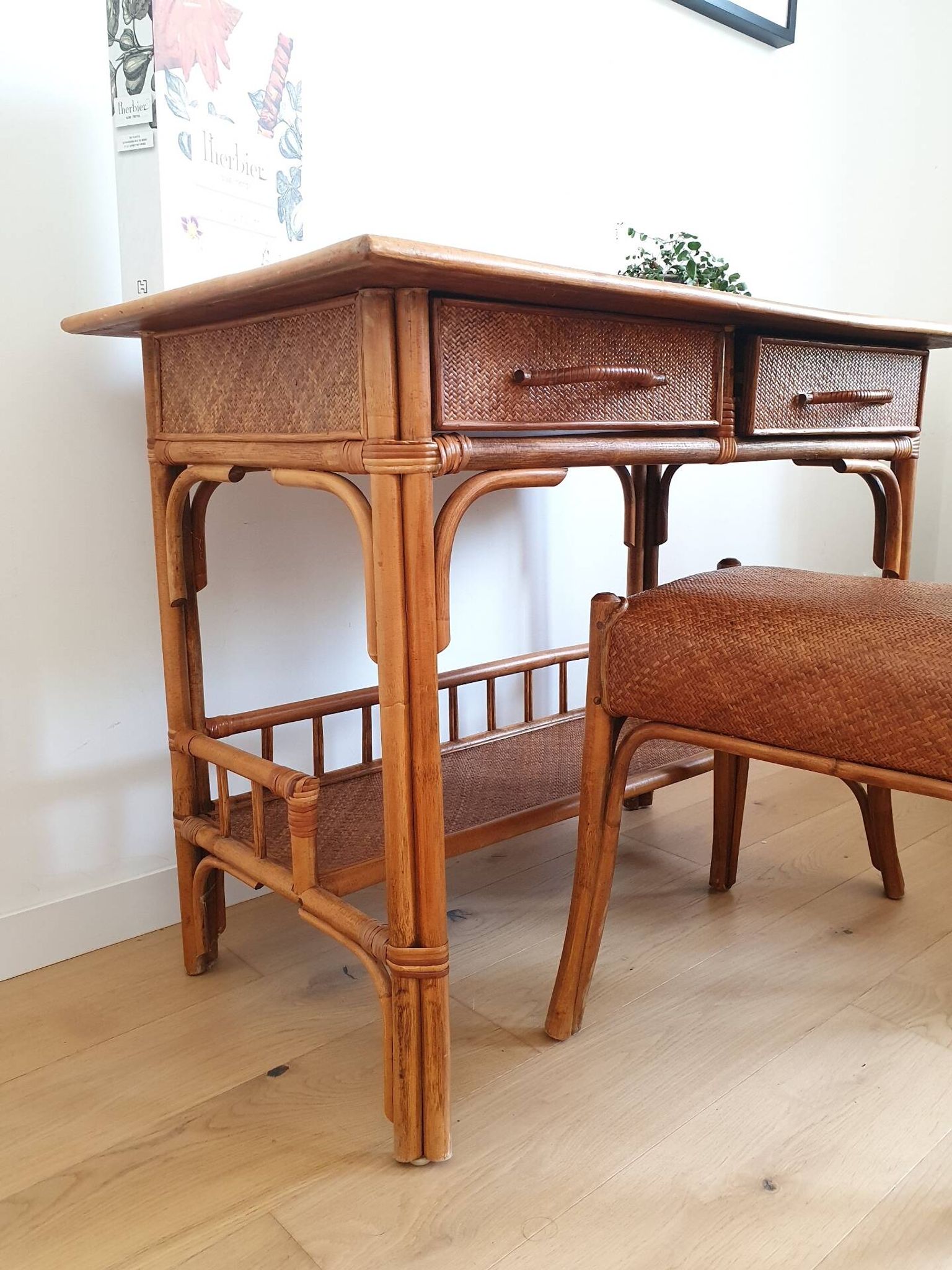 Bureau en rotin vintage