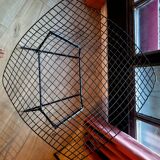 Deux sièges et un repose pied Bertoia Diamond