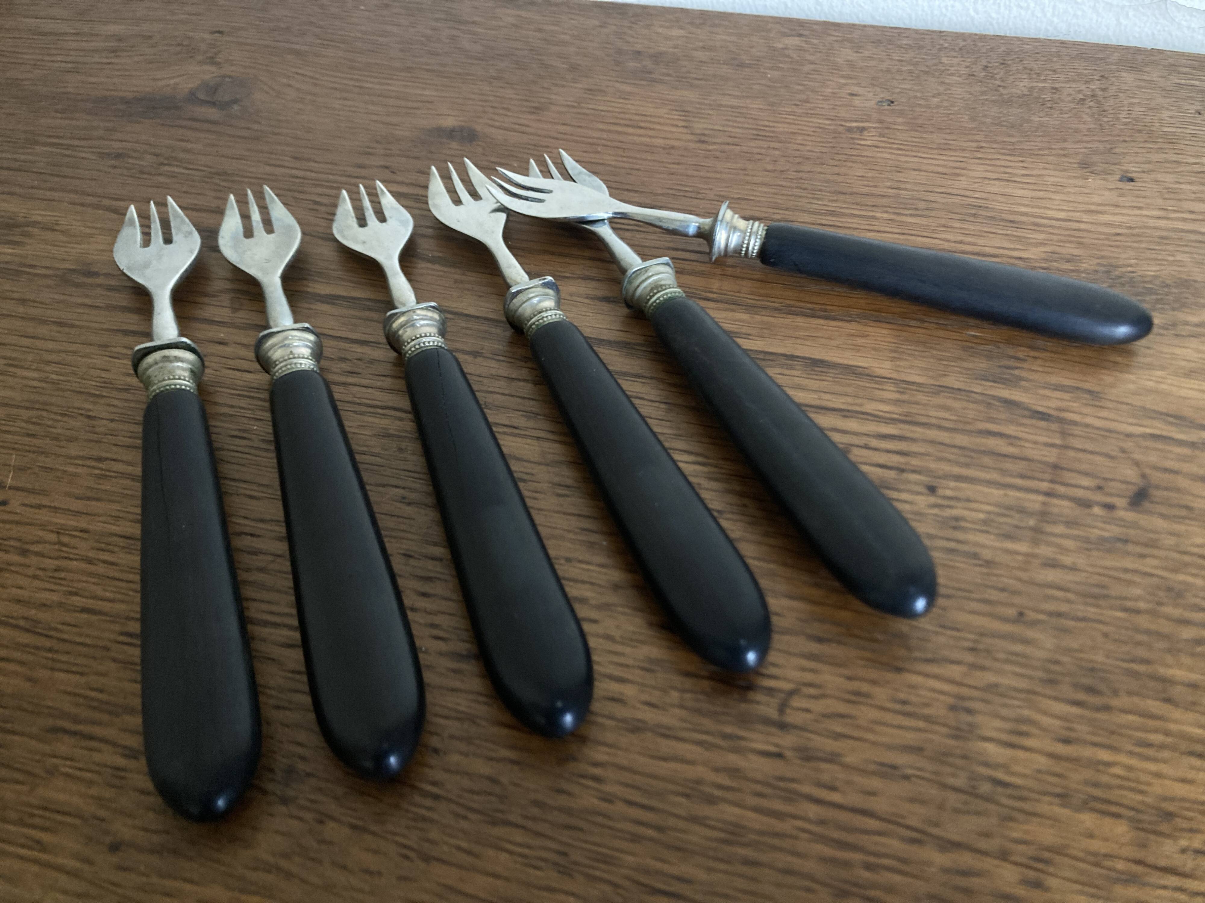 Set de 6 fourchettes à huitres 19e en bois d'ébène
