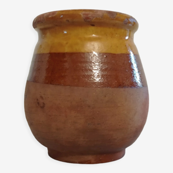 Terracotta pot