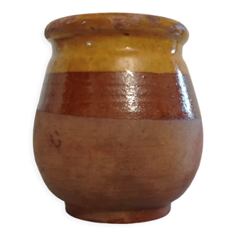 Terracotta pot