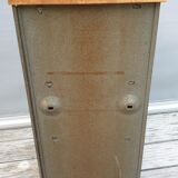 Column 4 grey roneo flappers