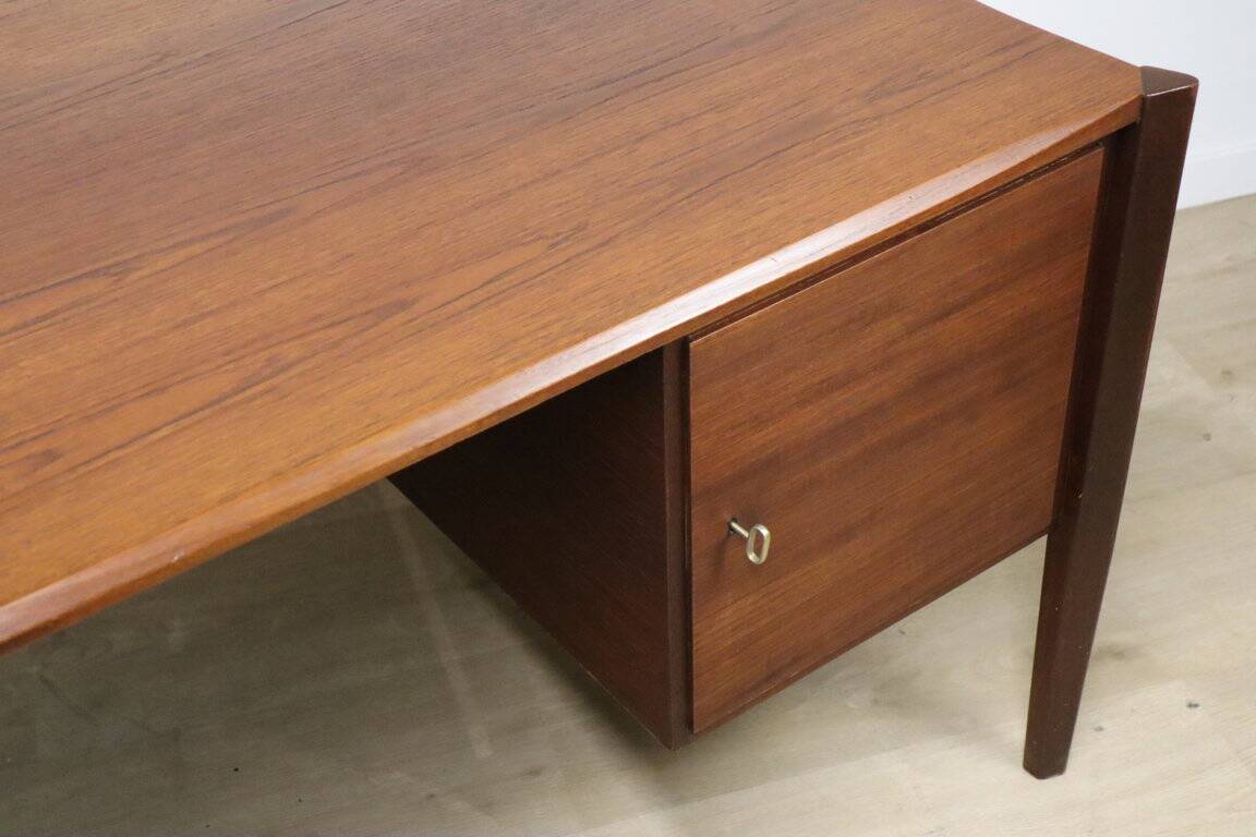 Vintage desk by Wilhelm Renz in double-sided teak, 1960s
