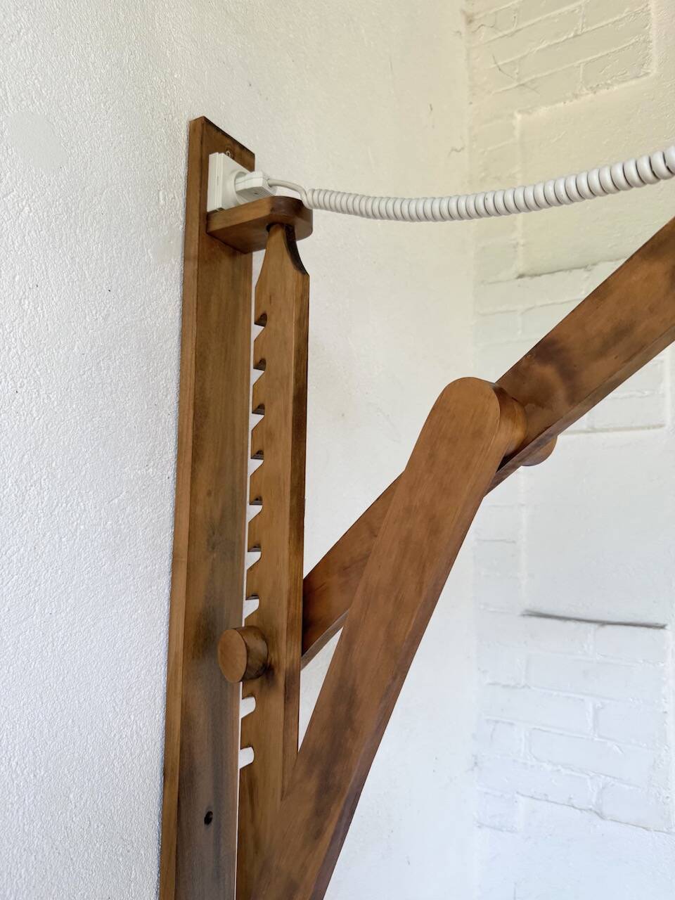 Mountain furniture gallows France pine