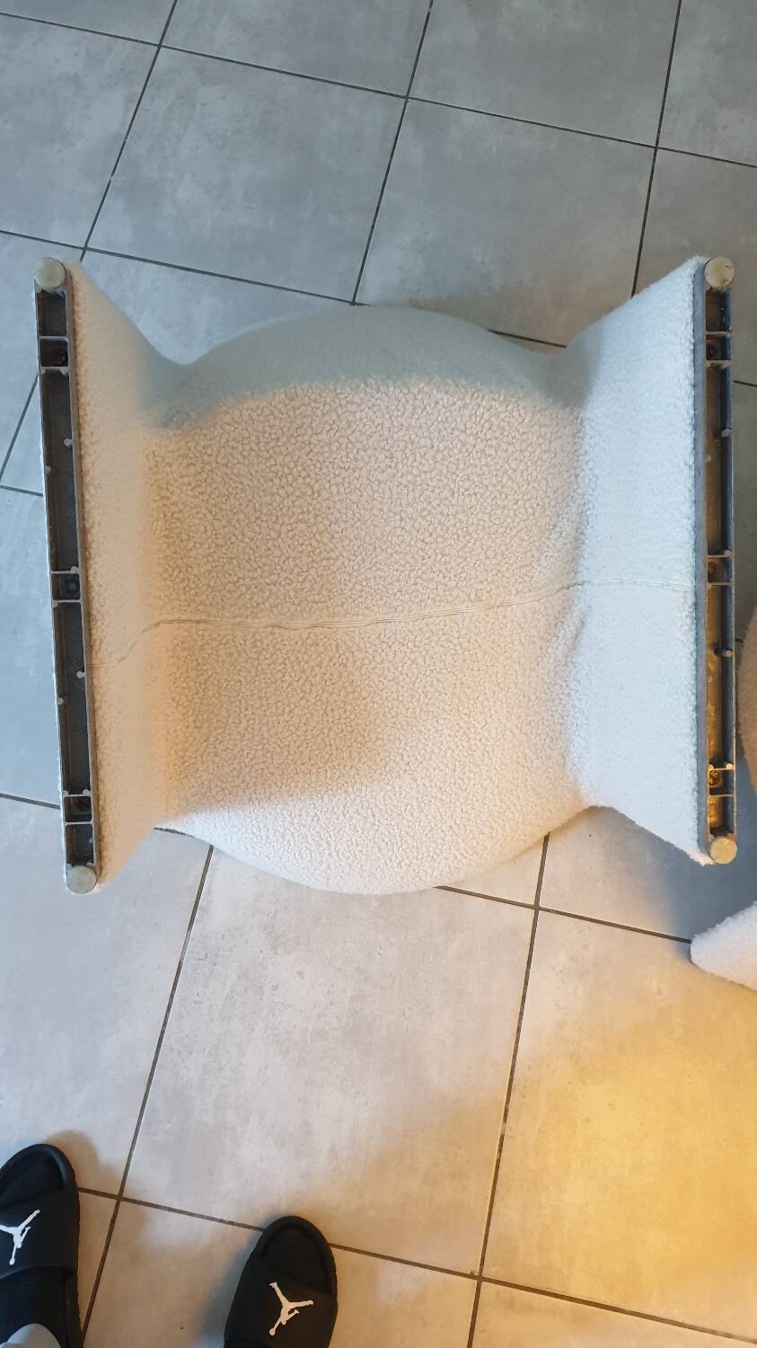 Pair of alky armchairs by Giancarlo Piretti