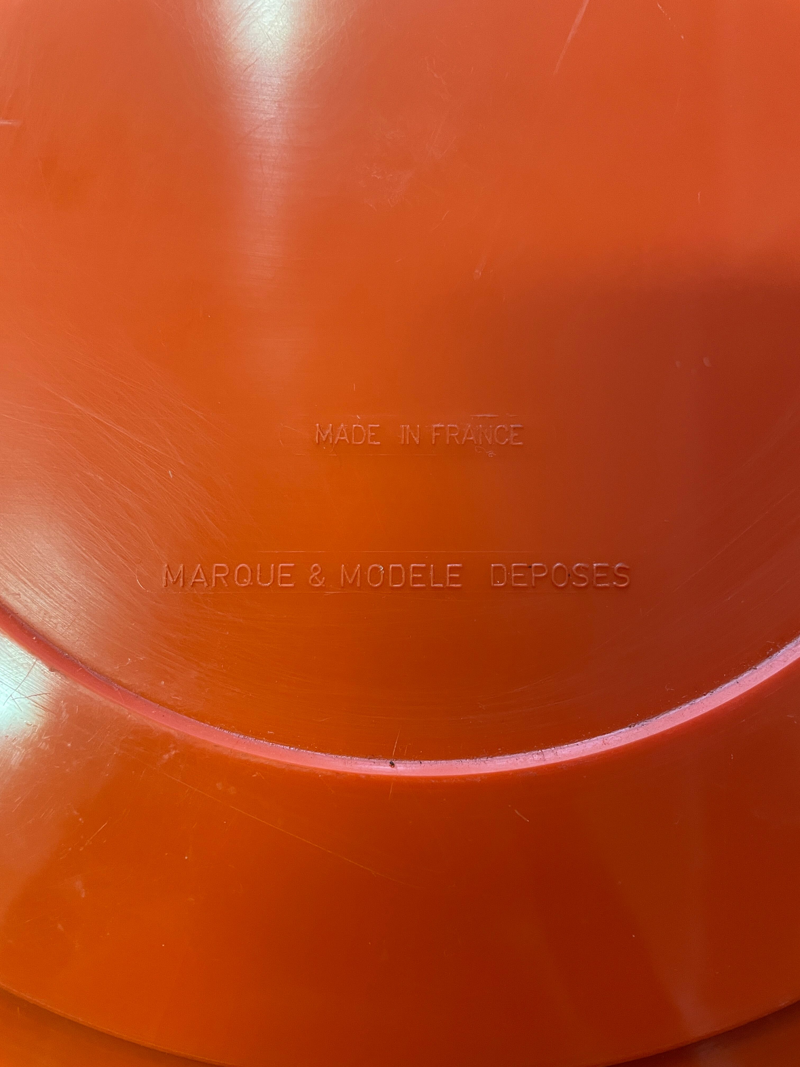 Round orange mirror Gilac for Prisunic