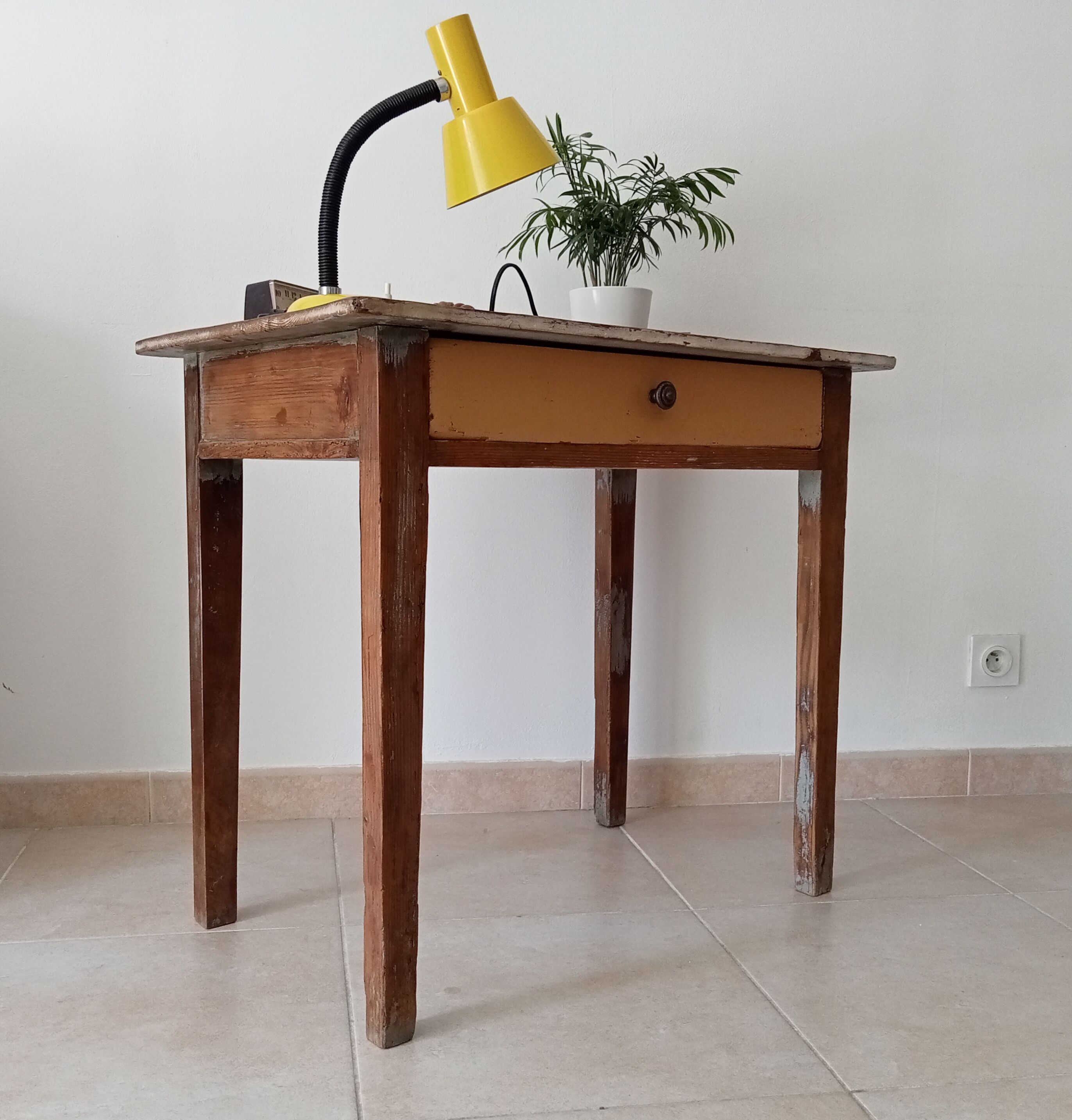 Petite table ancienne de ferme