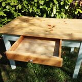 Table Mado