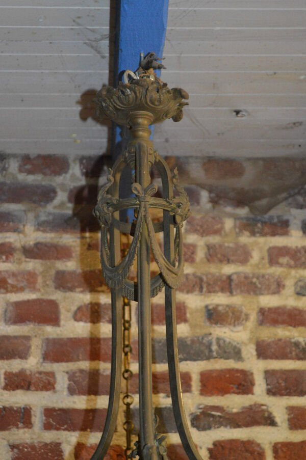 Lustre en bronze style louis XVI