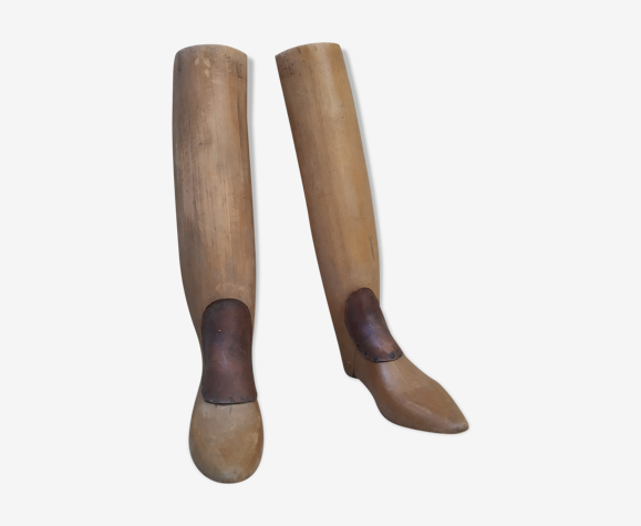 Embauchoirs pour bottes anciens