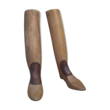 Shoe trees for old boots