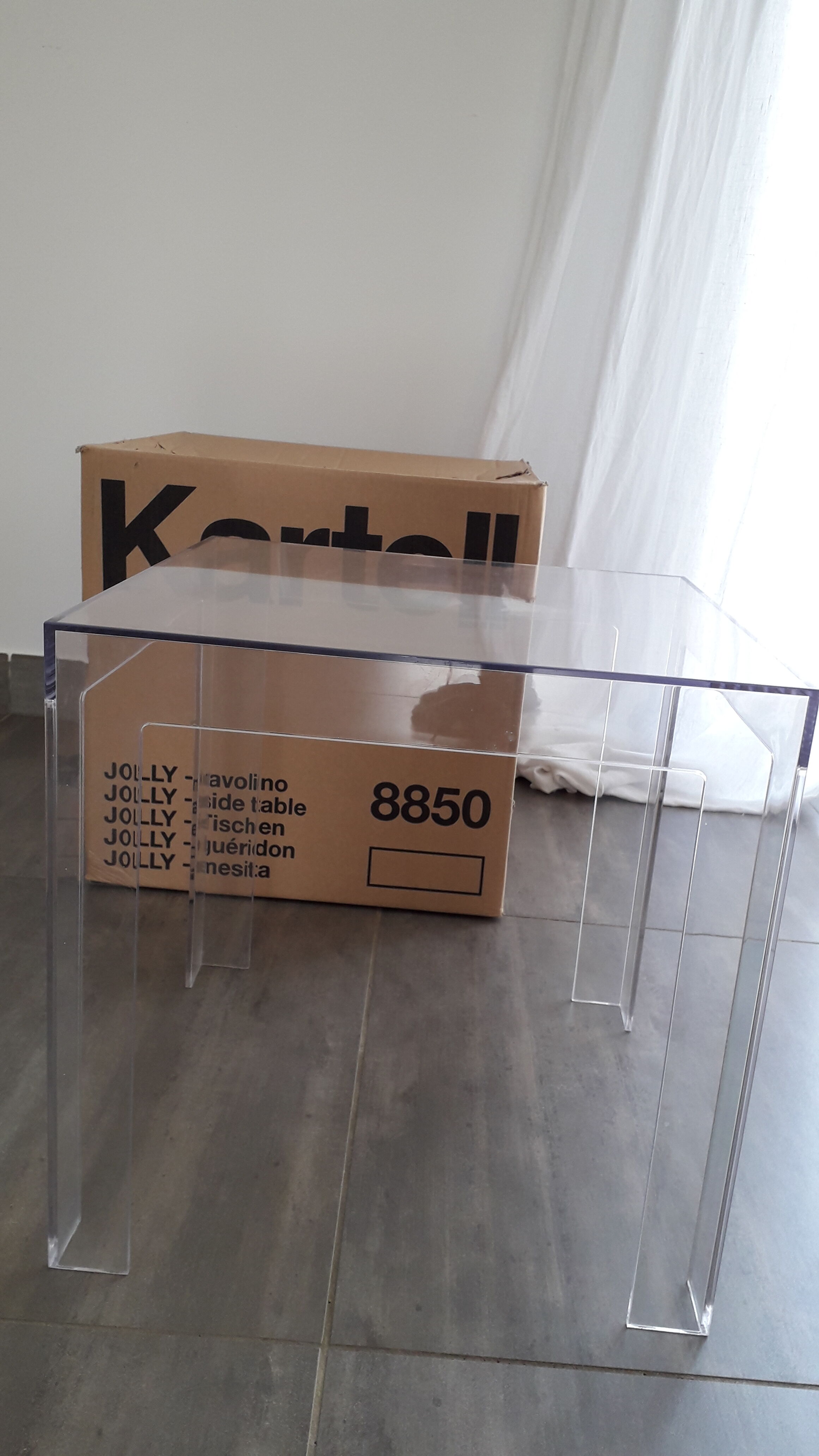 Jolly kartell coffee table
