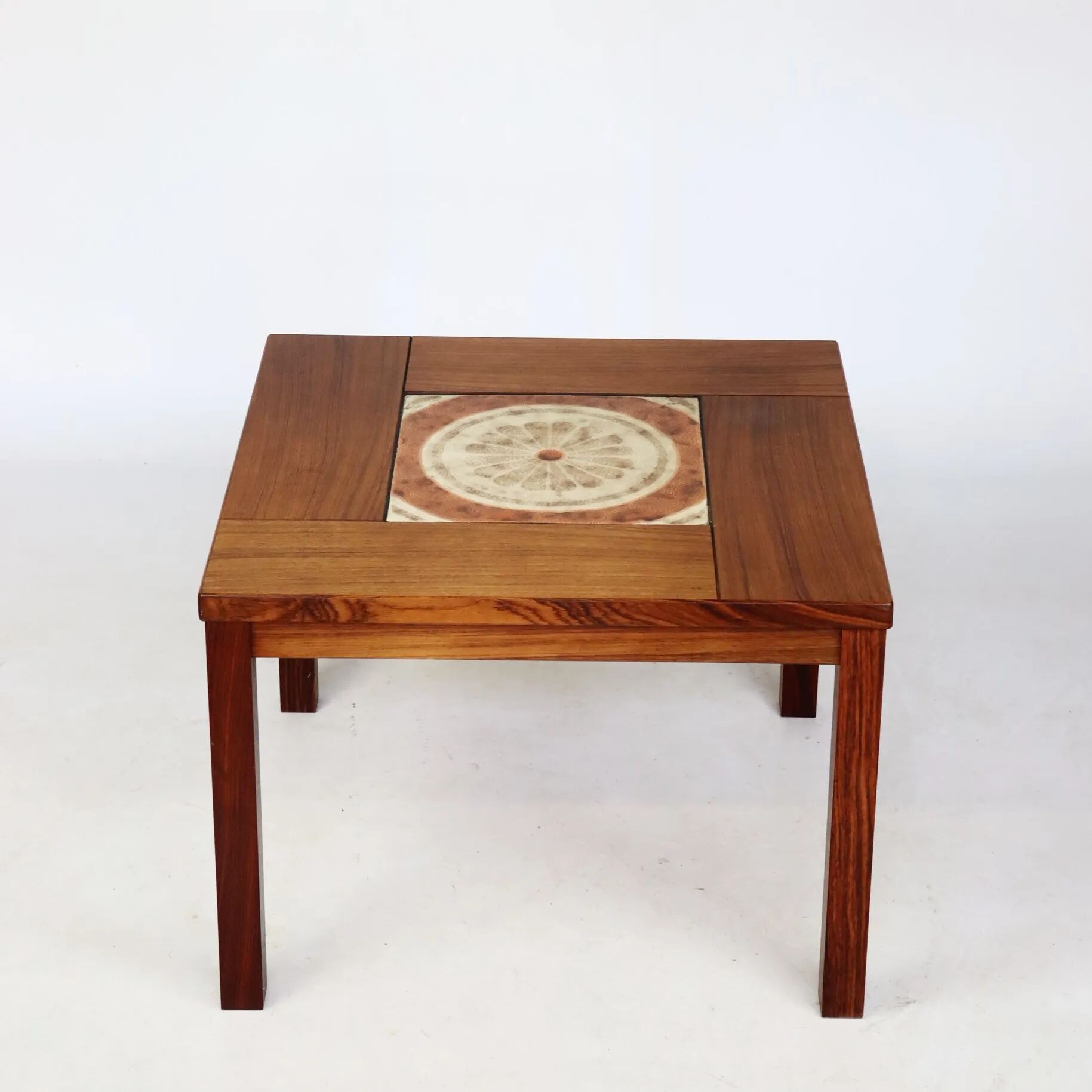 Table basse en palissandre et céramique