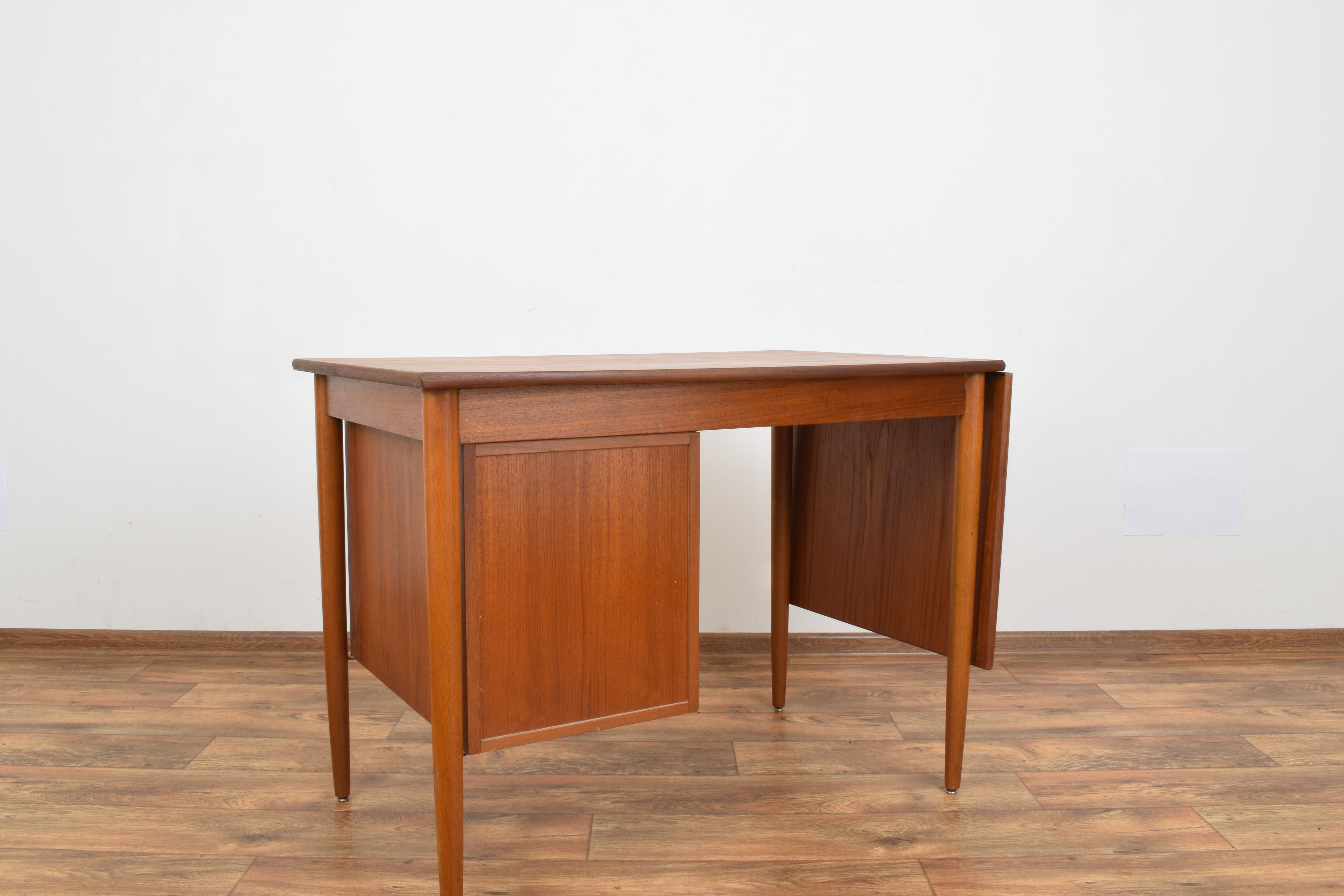Mid-century Danish teak extendable desk, 1960s