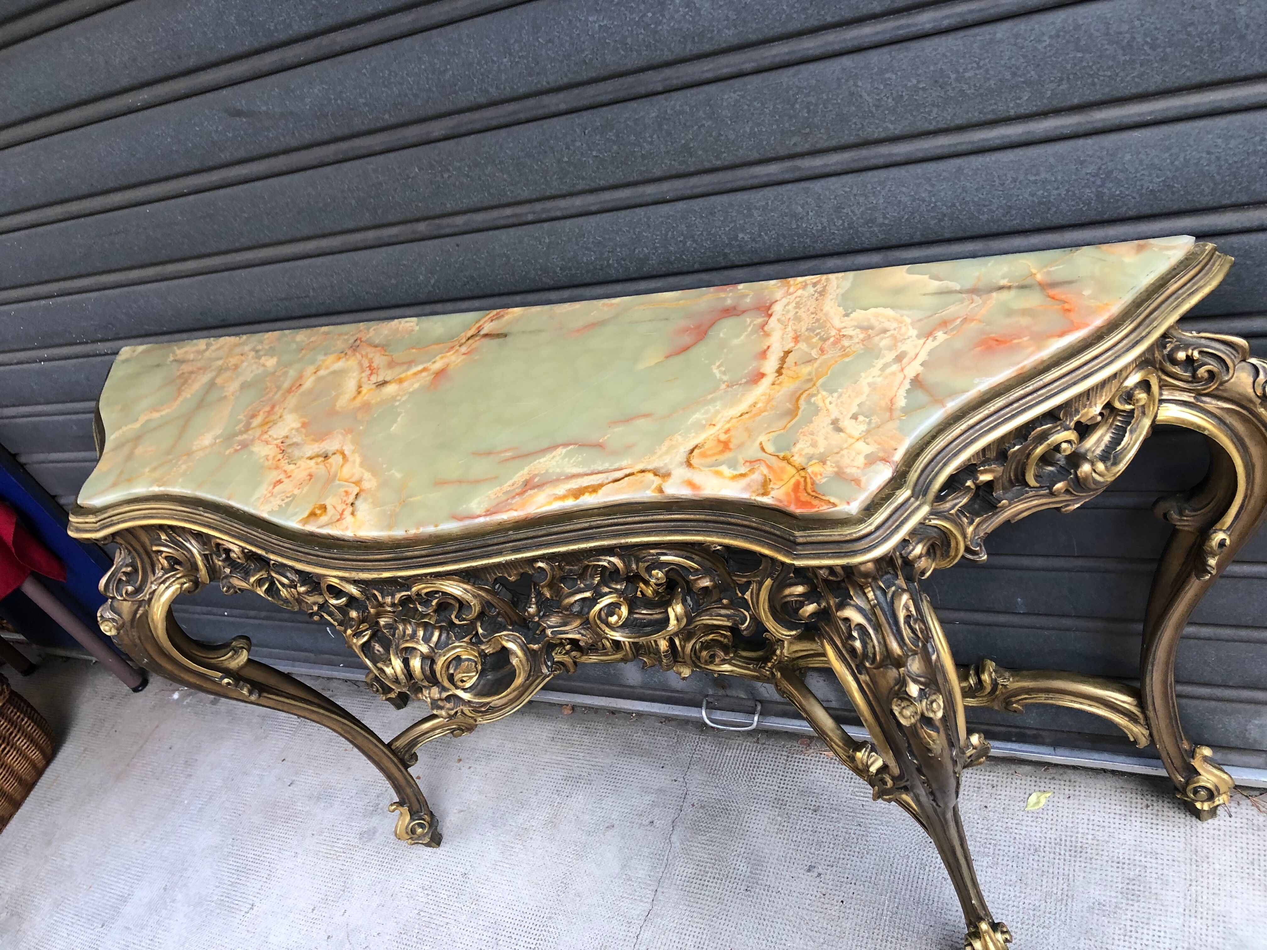 Golden wooden console on onyx Venetian baroque style